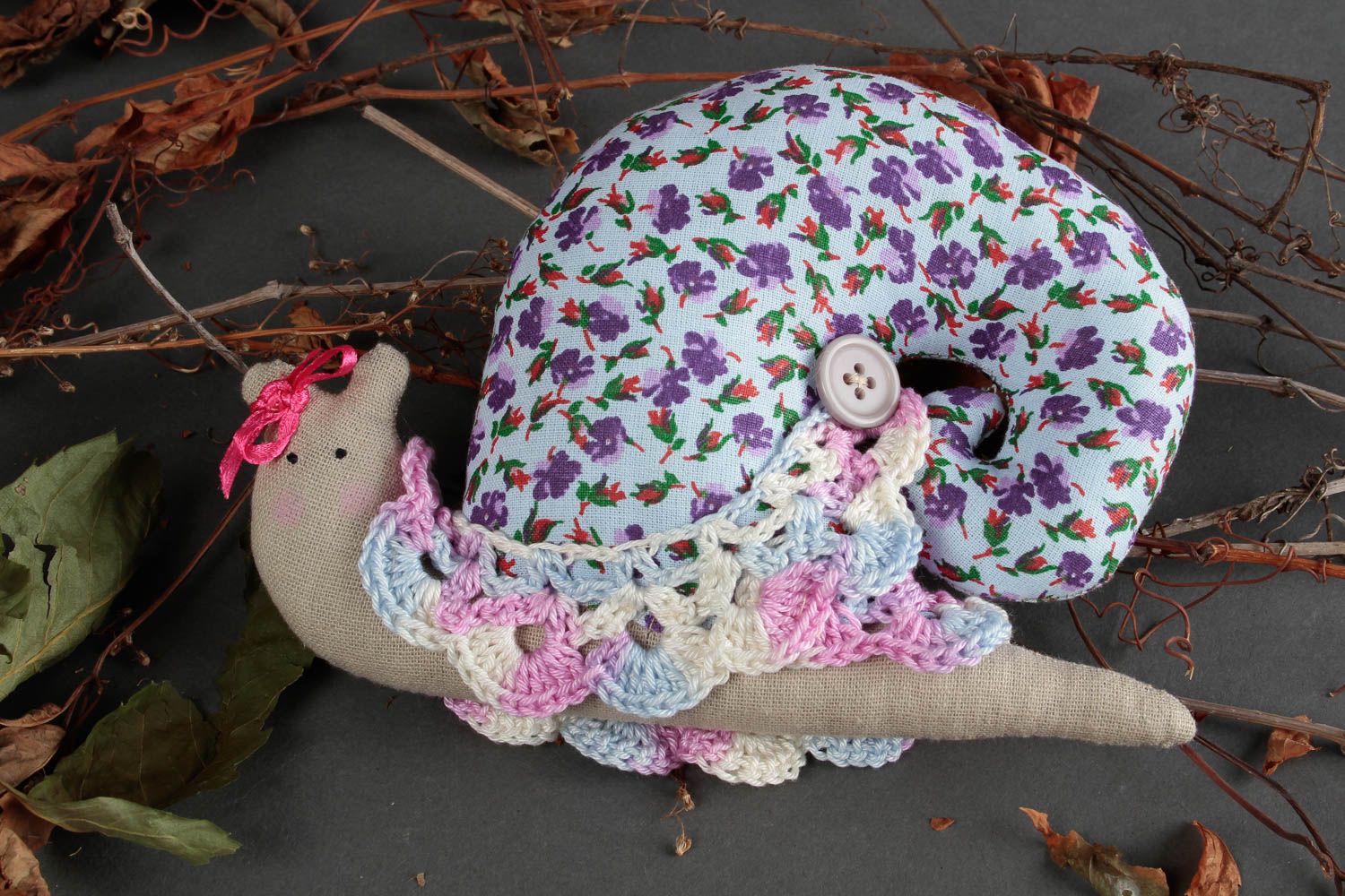 Blumiges Kuscheltier Schnecke handmade Stoff Spielzeug Geschenk für Kinder  foto 1