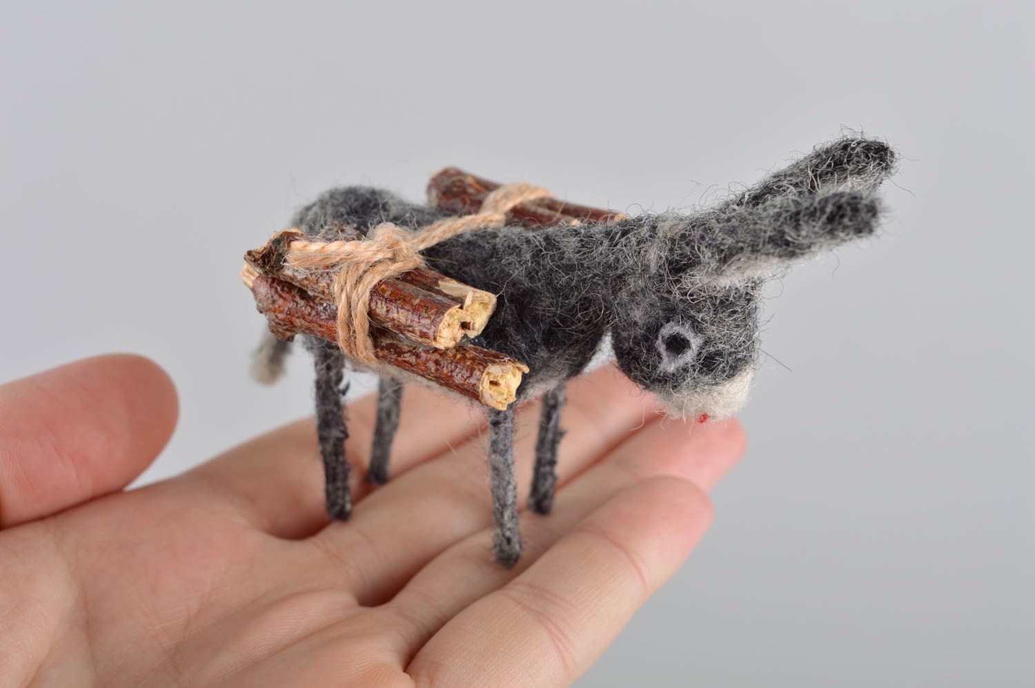 Gefilzte Figur handgefertigt Esel Spielzeug originelles Geschenk ausgefallen foto 5