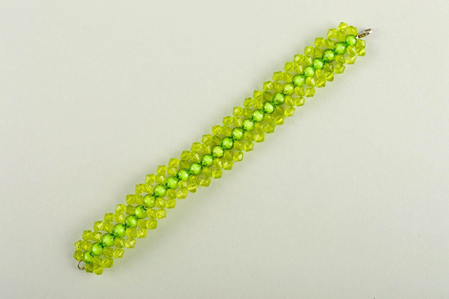 Bracelet plastique Bijou fait main vert large original Cadeau pour femme photo 5