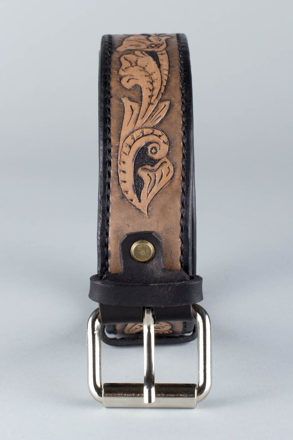 Künstlerischer Gürtel aus Leder mit Metall Schnalle Stil Sheridan handgemacht foto 2