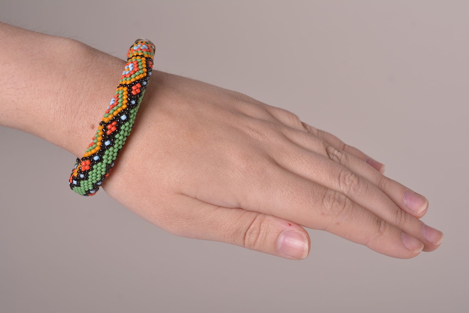 Bracelet spirale Bijou fait main multicolore design Accessoire femme original photo 2