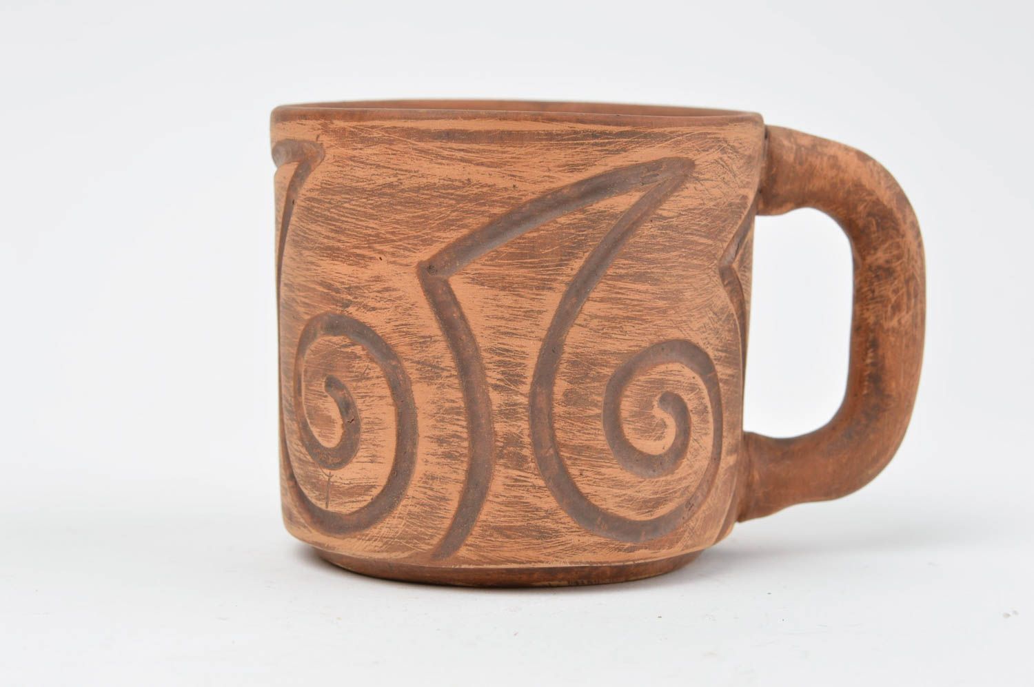Clay not glazed hand-molded drinking cup with handle and Greek-style pattern photo 2