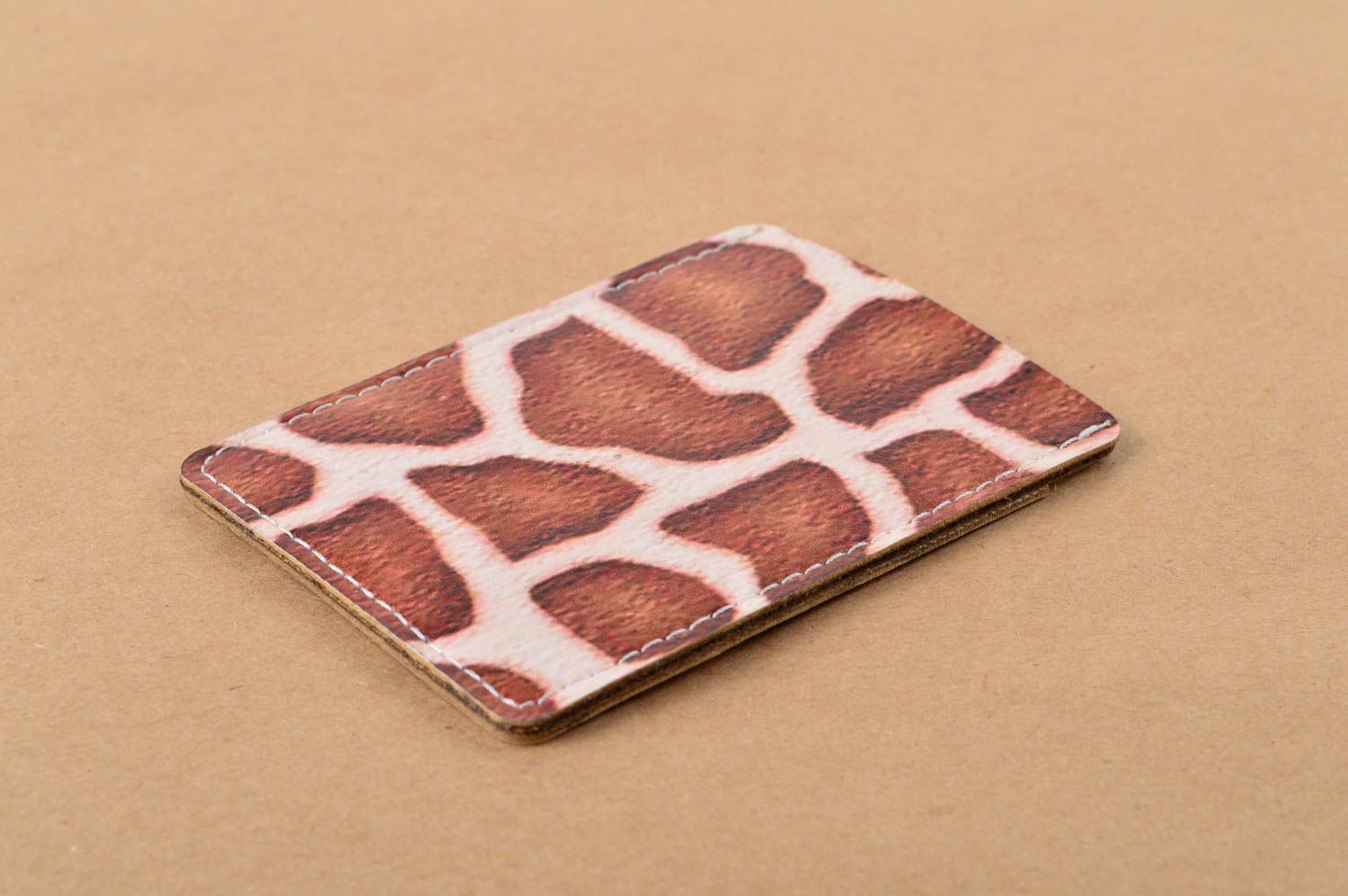 Кожаный аксессуар хенд мейд кошелек для карточек оригинальный подарок жираф фото 5