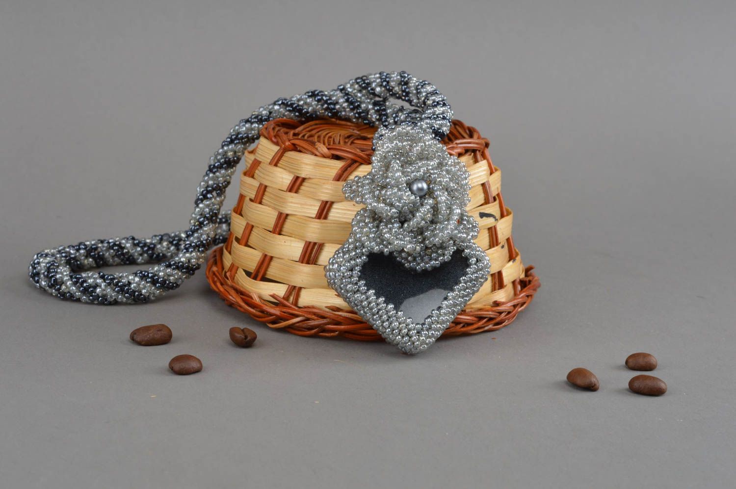 Handmade beaded pendant stylish seed beads accessory designer women's jewelry photo 1