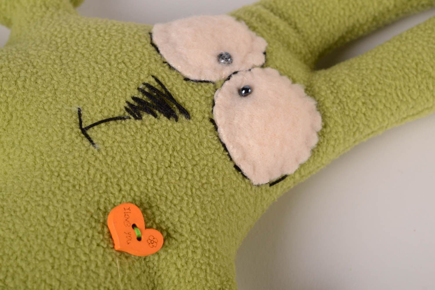 Stoff Kuscheltier handgemachter Plüsch Hase in Grün tolles Geschenk für Kinder foto 5