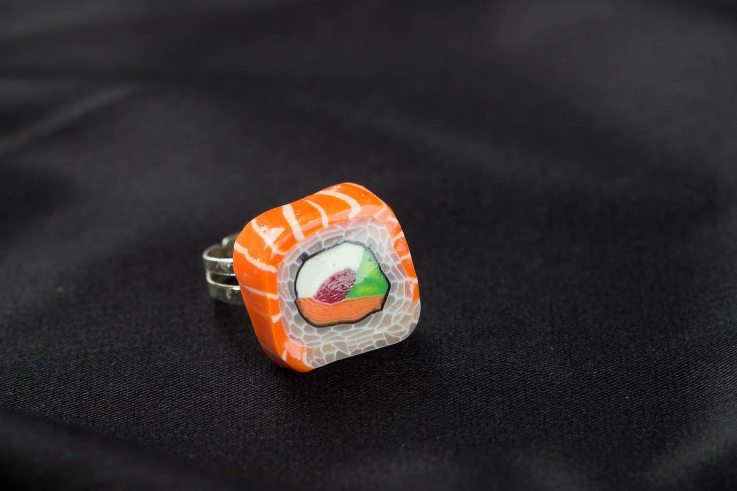 Sushi roll ring photo 2