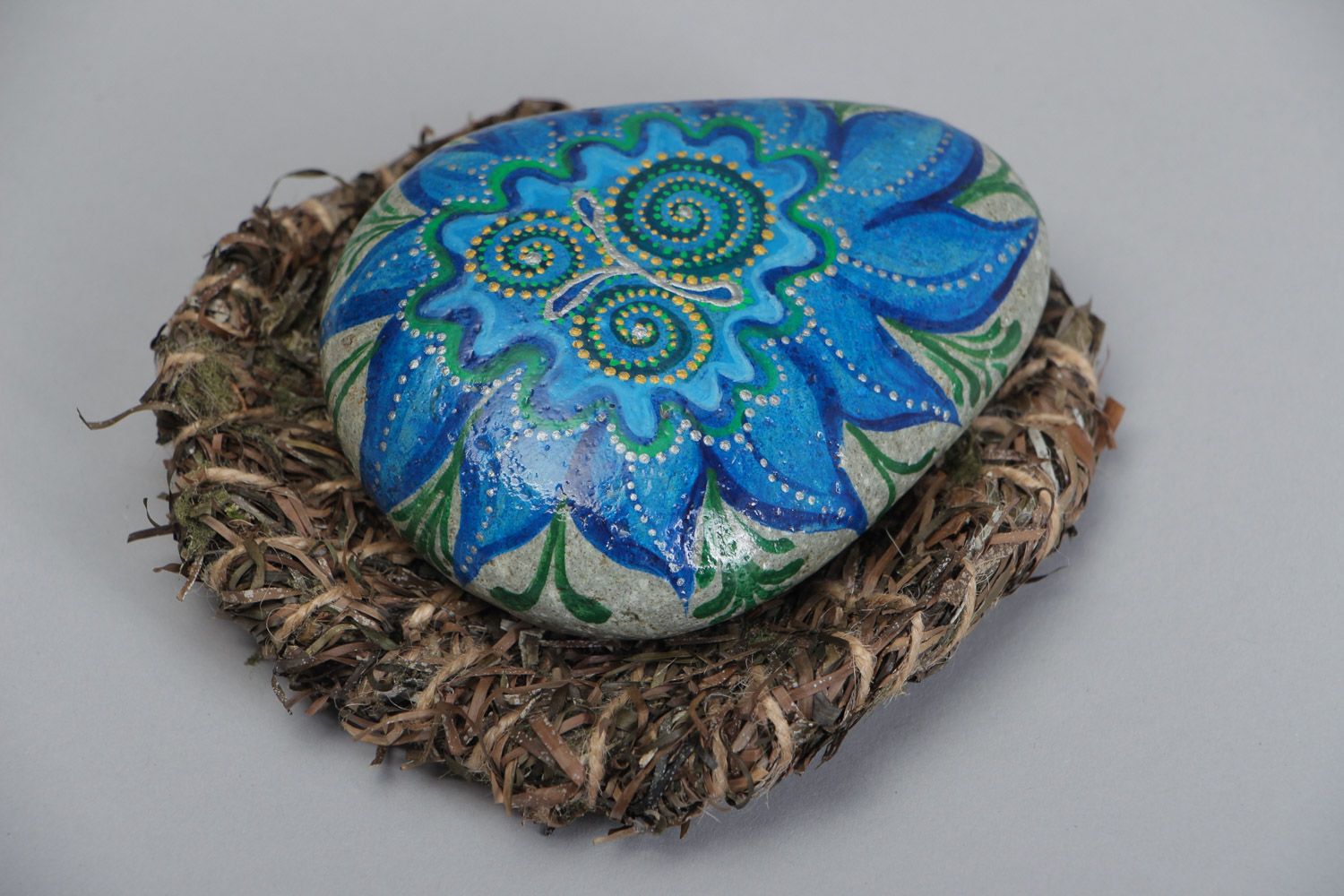 Hand-painted designer decorative sea stone on stand for interior decor photo 2