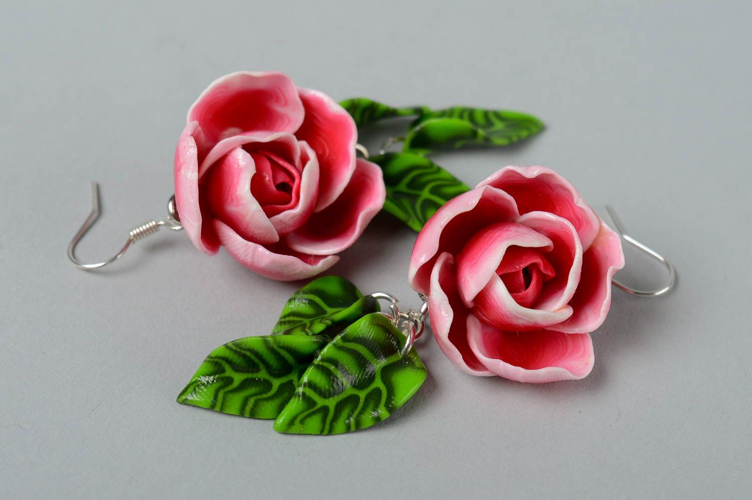 Boucles d'oreilles roses Bijou fait main Accessoire femme pâte polymère design photo 2