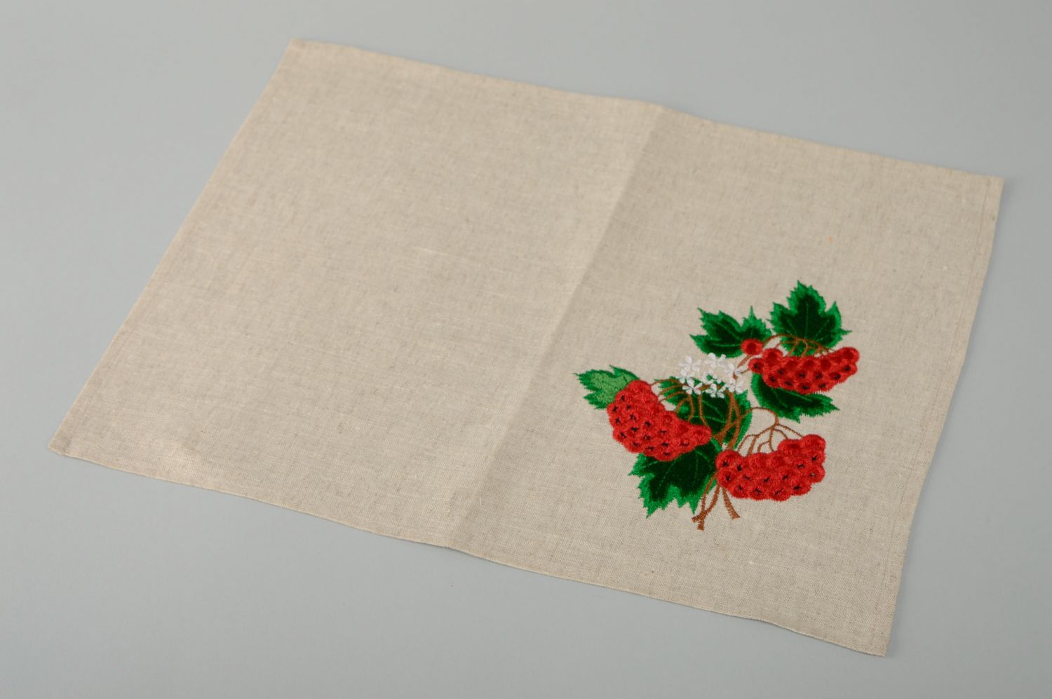 Set of napkins with satin stitch embroidery 6 items photo 2