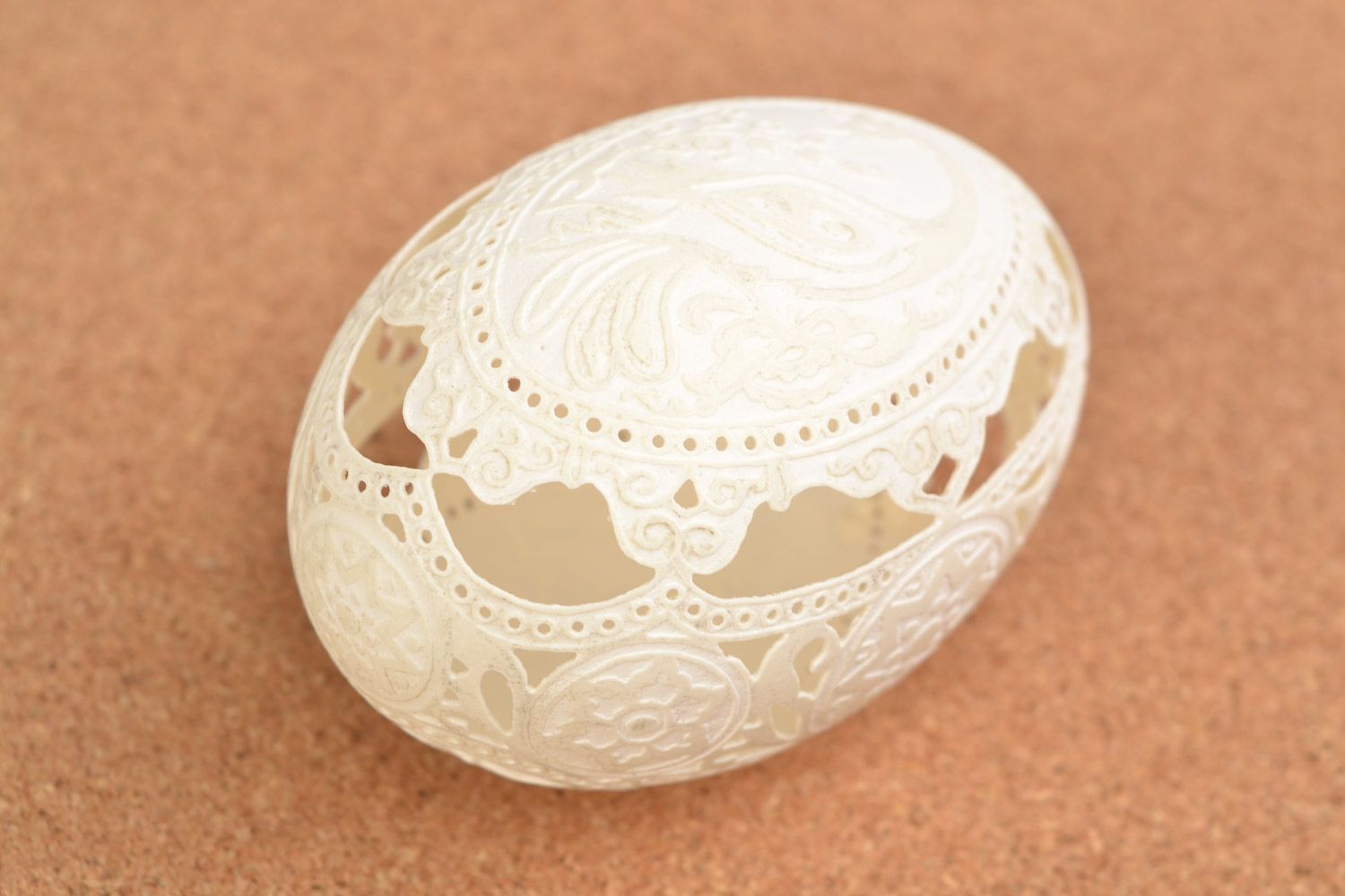 Beautiful perforated handmade Easter egg vinegar etching photo 1
