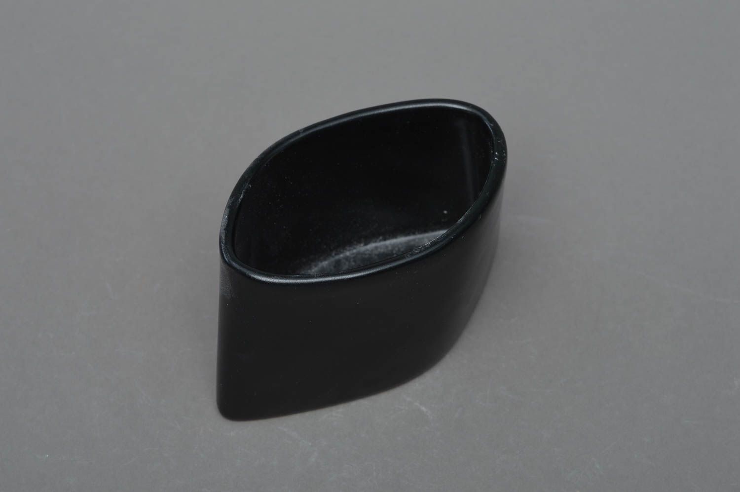 Feine strenge schwarze handgemachte Zuckerdose aus Porzellan mit Glasur Bemalung foto 4