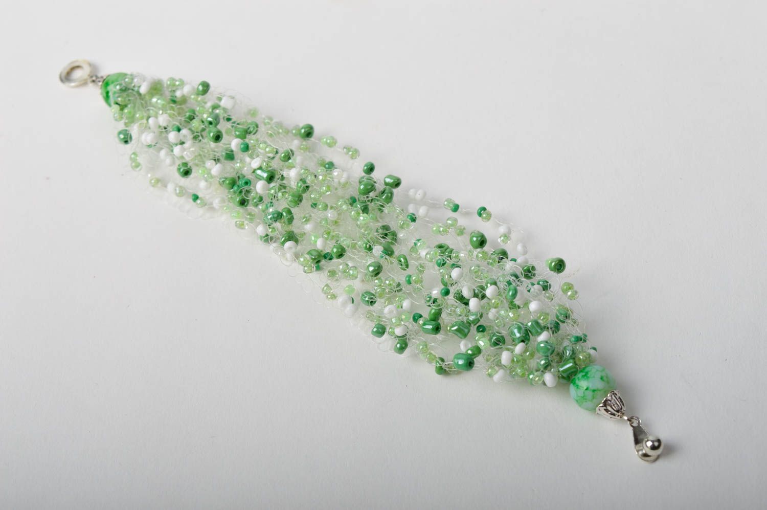 Airy white and light green beads chain bracelet for her photo 3