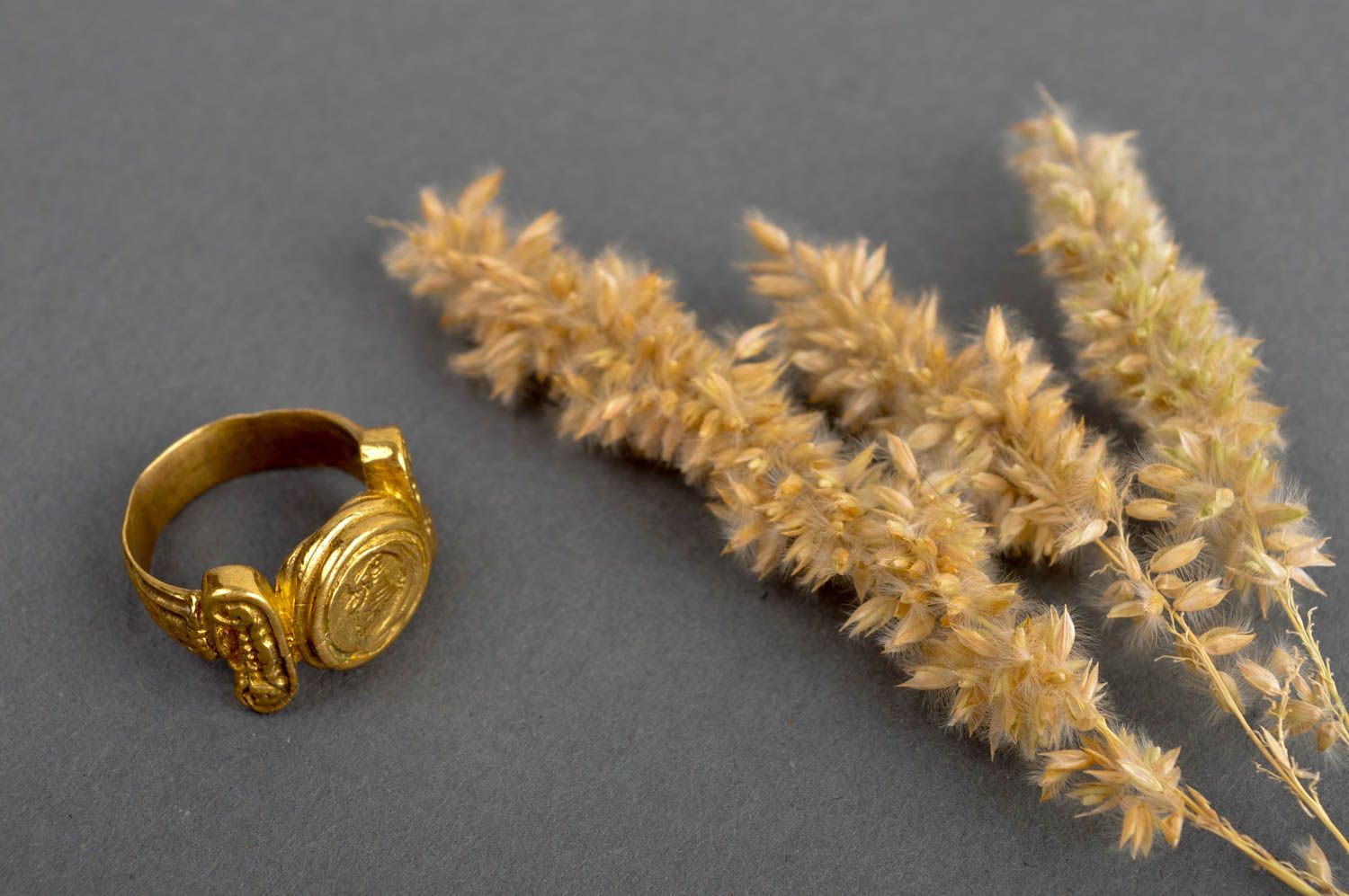 Damen Ring handgemachter Schmuck modisches Accessoire originell aus Messing  foto 1