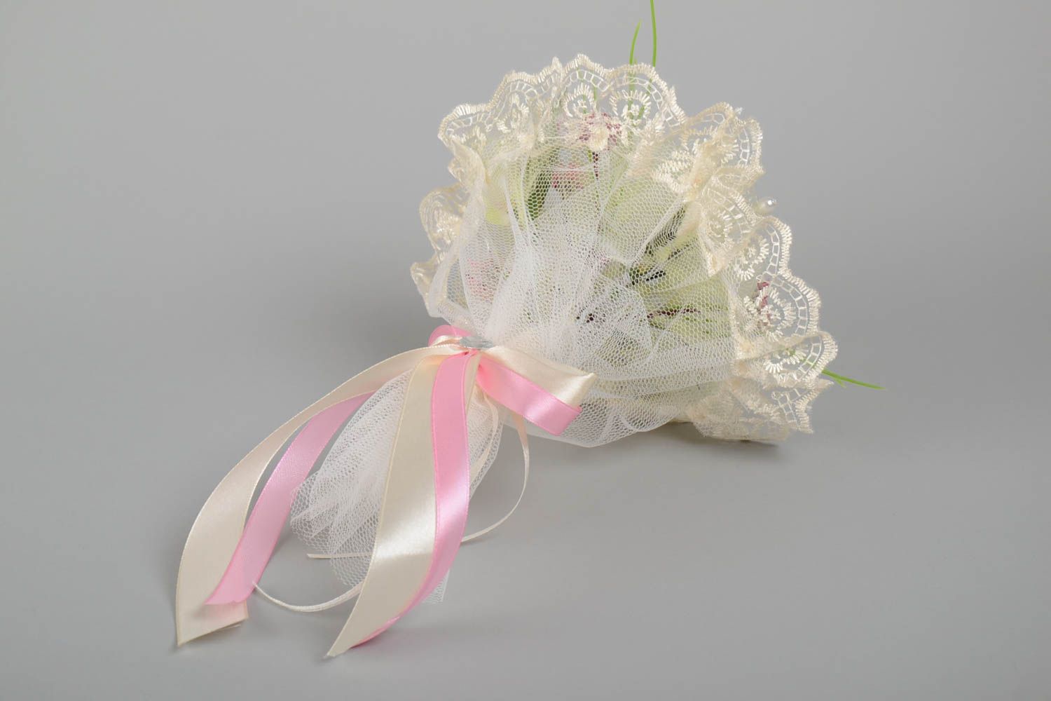 Hochzeit Blumenstrauß für Braut aus künstlichen Blumen handmade Zarte Lilien foto 4