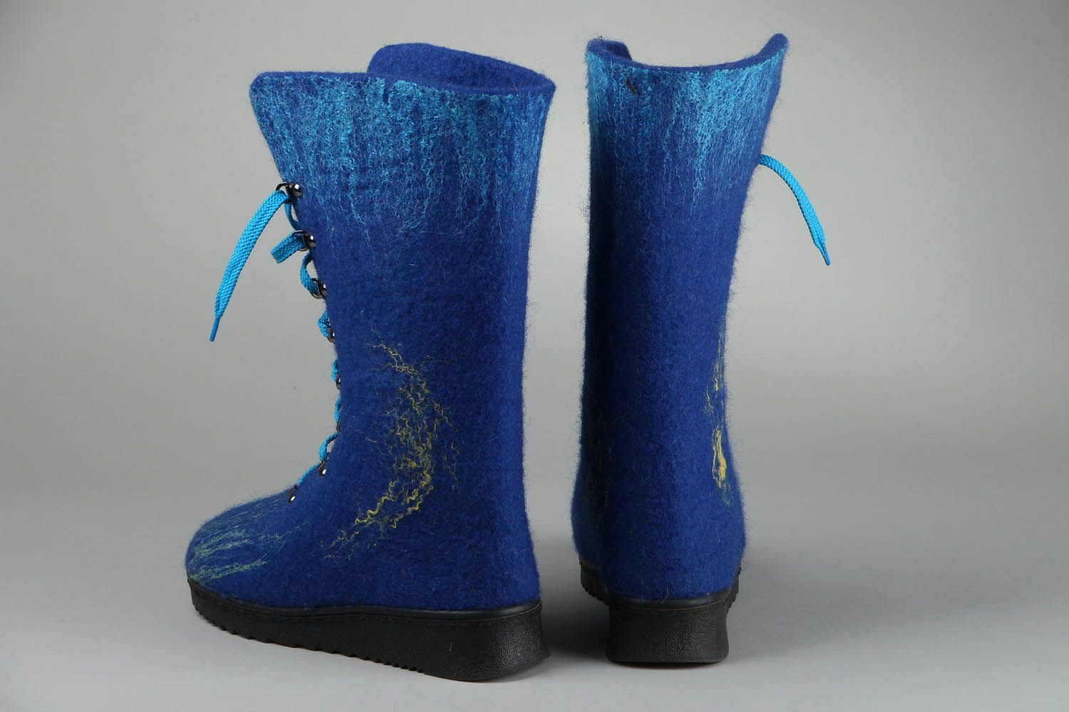 Blue felted boots photo 3