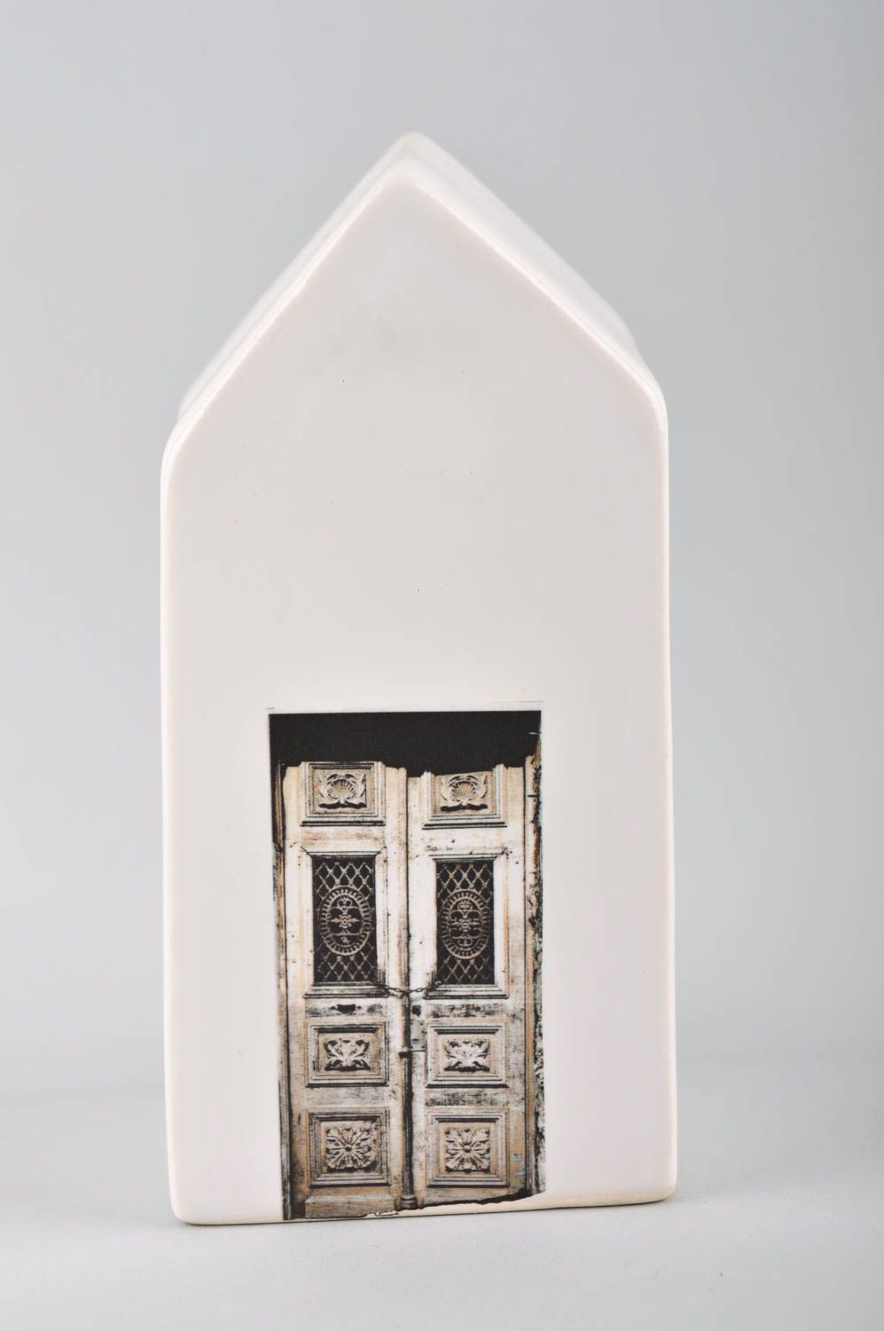 Фигурка из глины керамика ручной работы домик с принтом декор для дома белый фото 2
