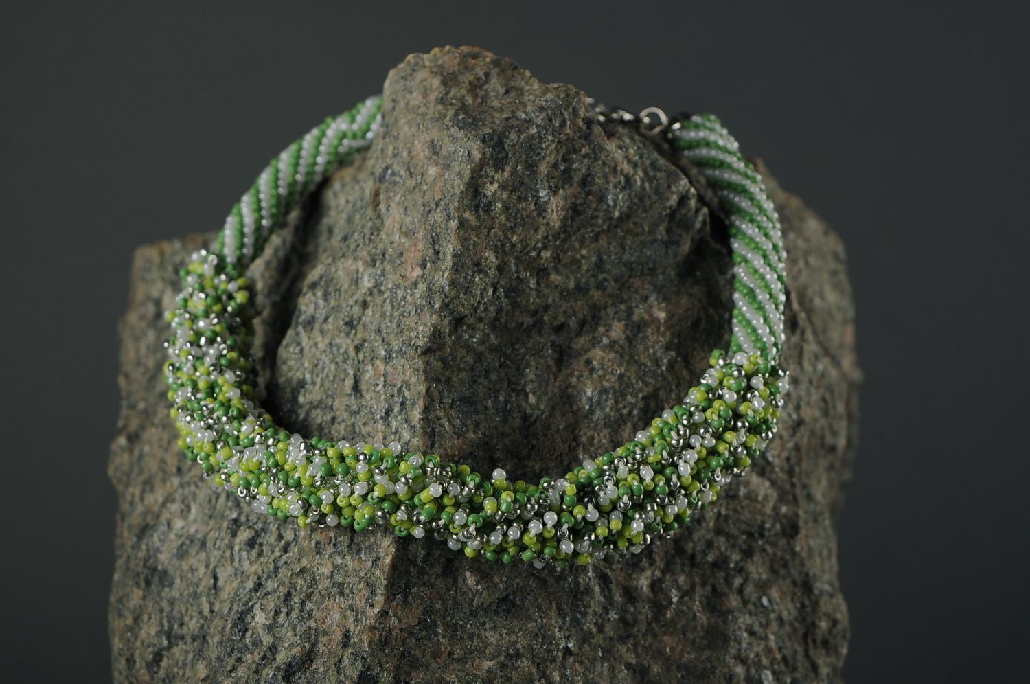 Necklace-jute Spring greens photo 4