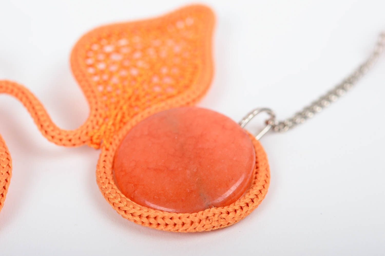 Collier textile Bijou fait main orange avec jaspe et corail Cadeau femme photo 3