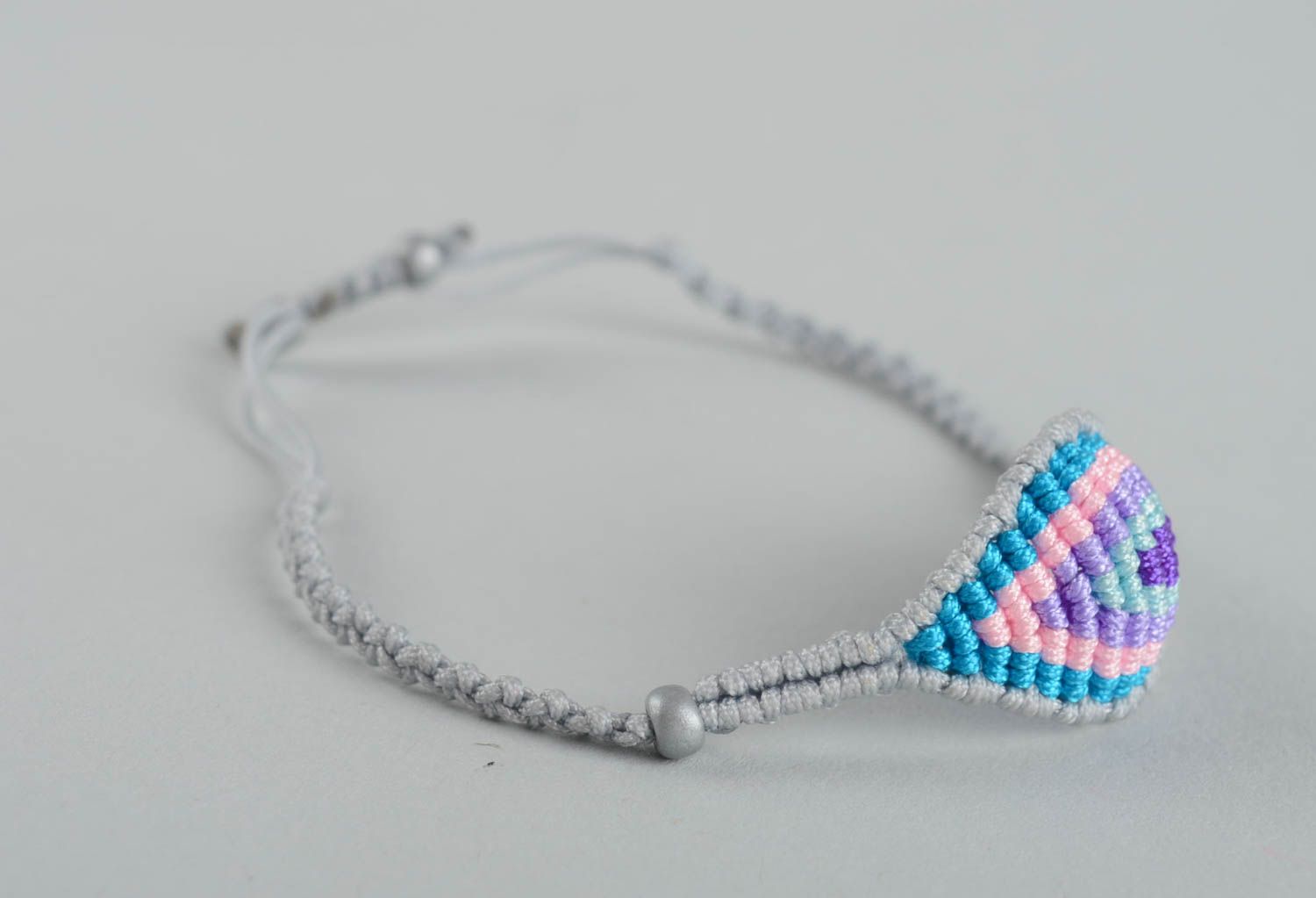 Handmade geflochtenes Armband Schmuck für Frauen buntes Armband aus Fäden  foto 5