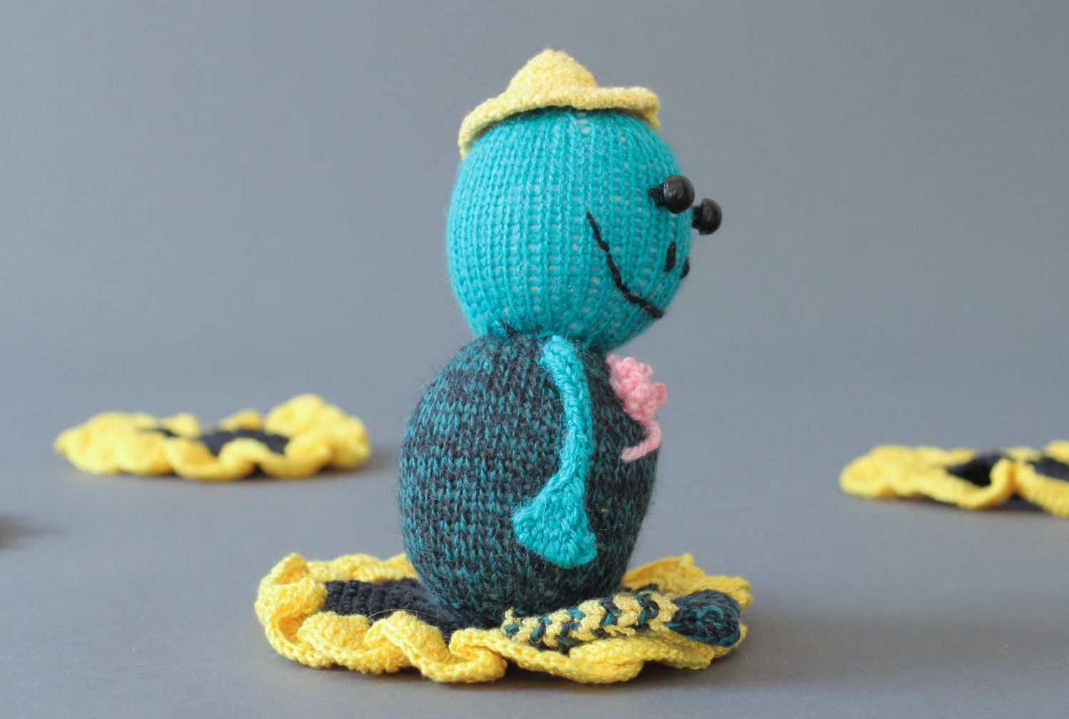 Giocattolo a maglia fatto a mano pupazzo a forma di rana a uncinetto foto 5