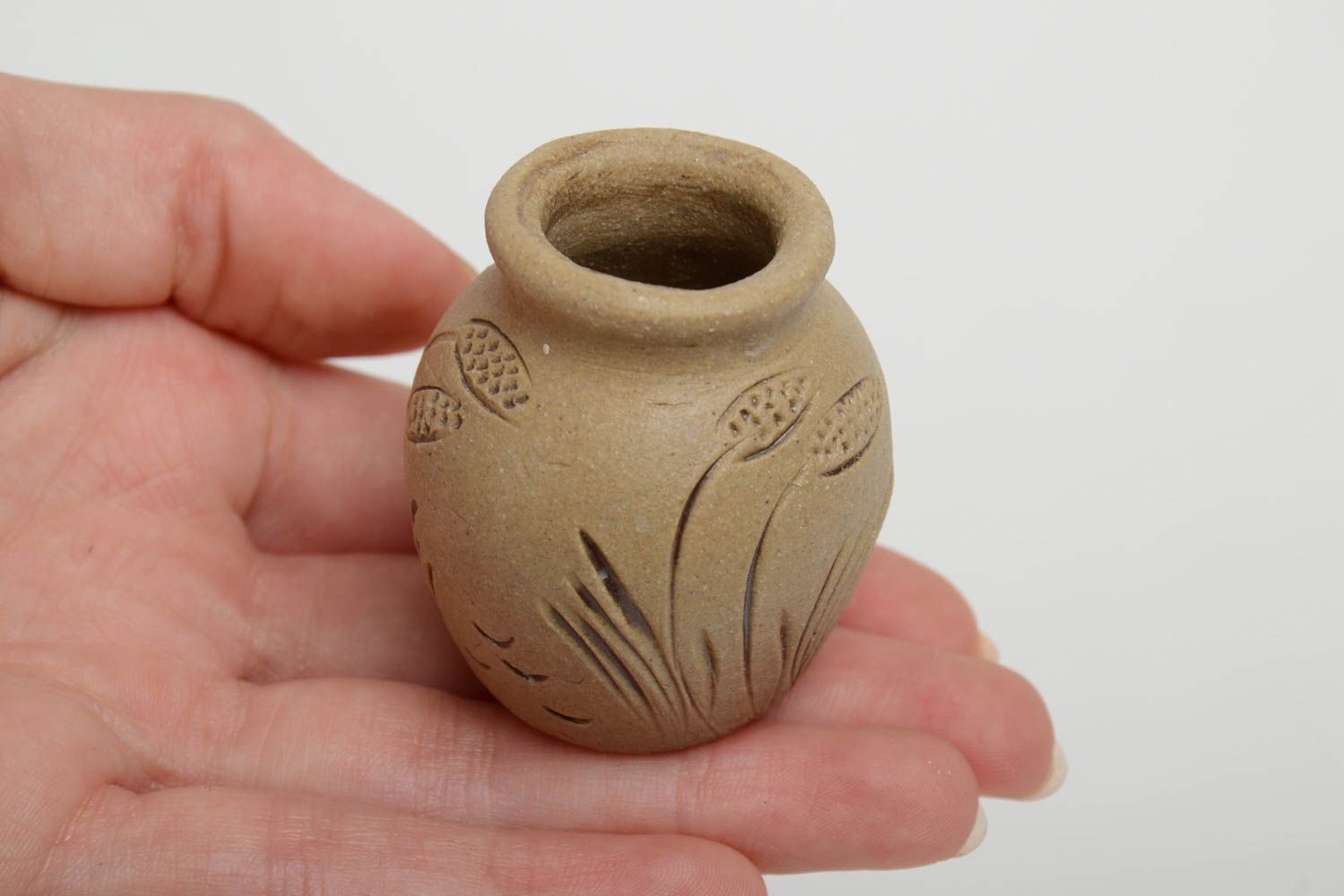 Cruche décorative miniature faite main pour intérieur ethnique avec ornement photo 4