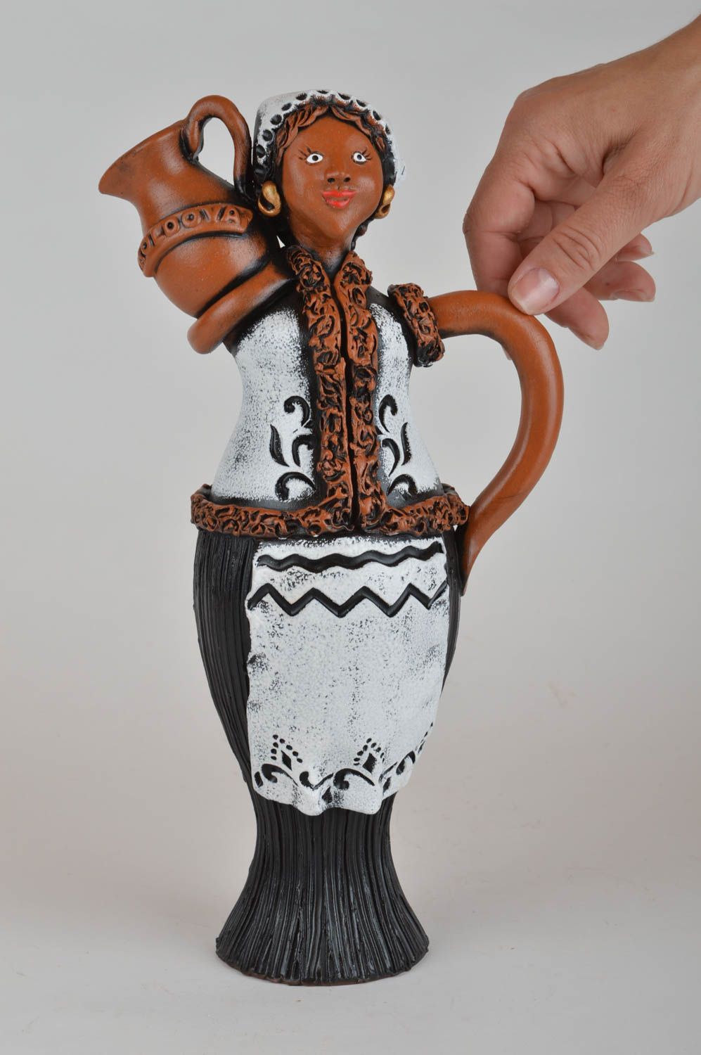 Bouteille en argile faite main décorative brune en forme de fille 50 cl photo 3