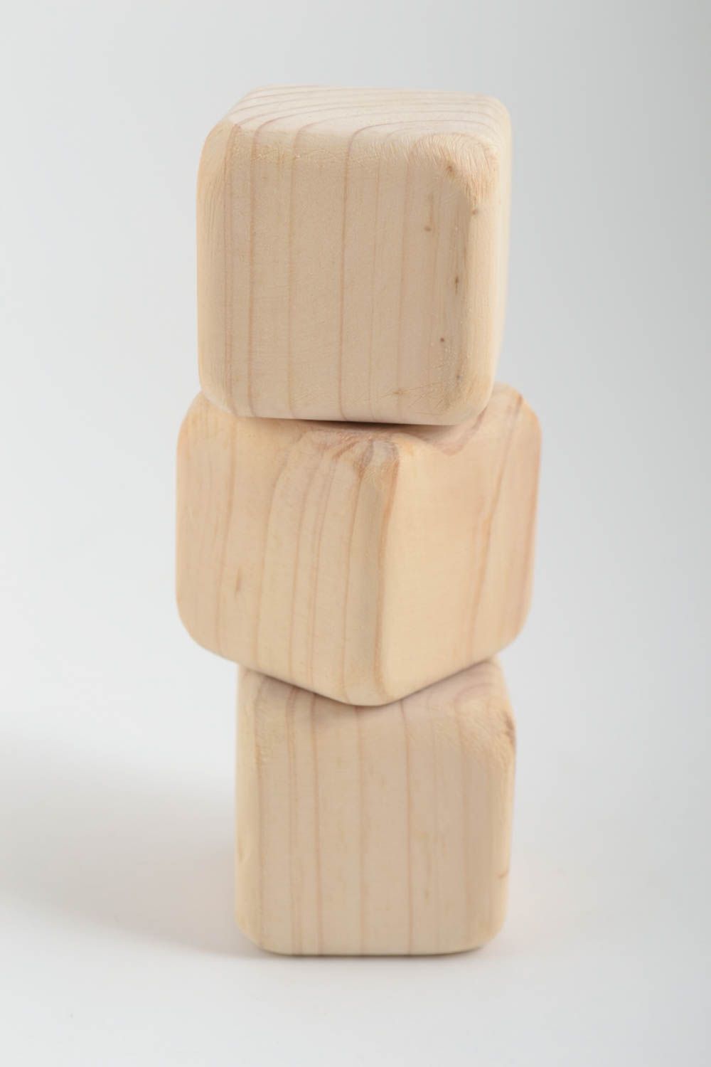 Jouets cubes pour bébé Jouet fait main en bois à décorer 3 pièces Cadeau bébé photo 2