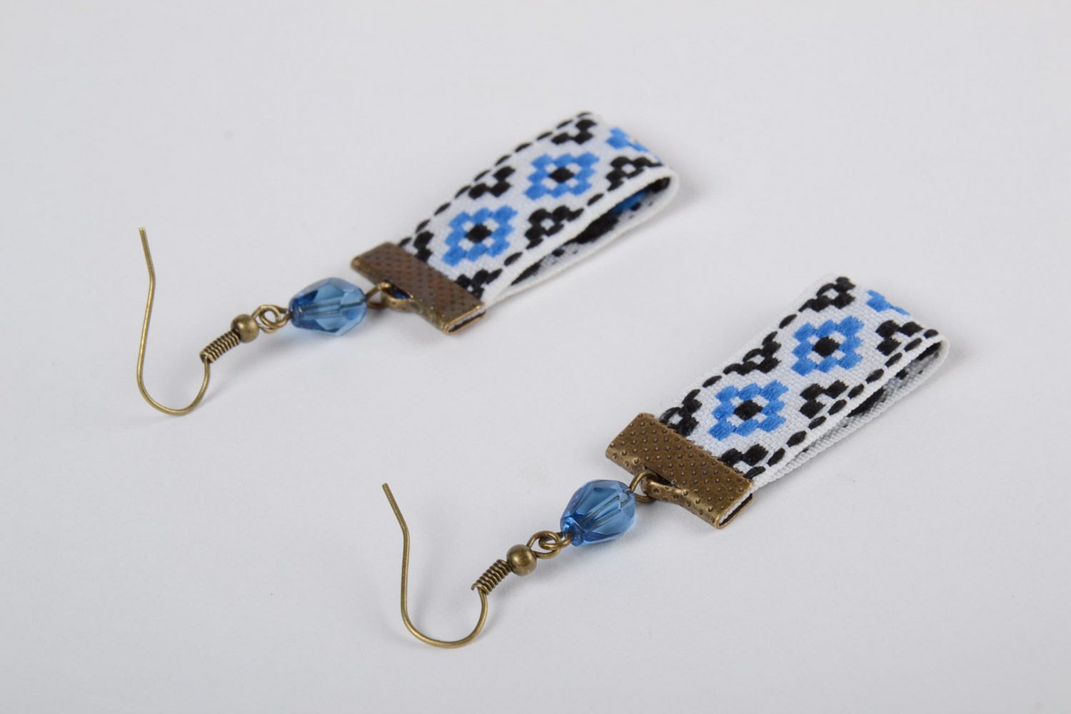 Handmade earrings made of lace with ethnic motifs white with blue for women photo 2