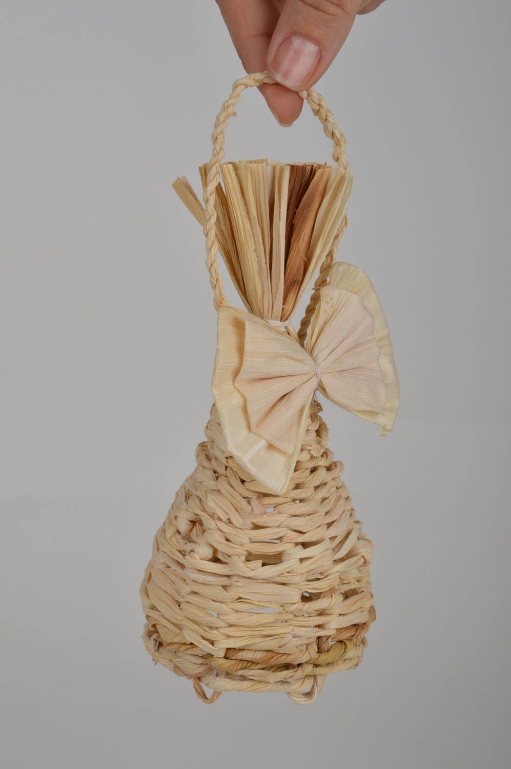 Колокольчик с бантиком из кукурузных листьев плетеный вручную для декора дома фото 5