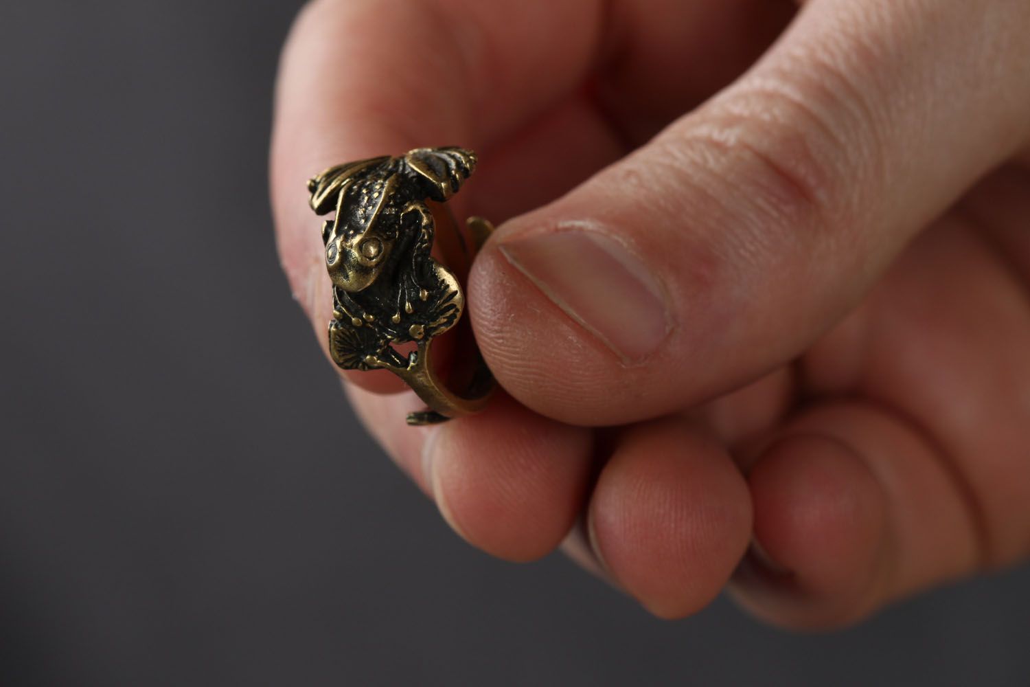 Bague en bronze faite main Grenouille photo 3