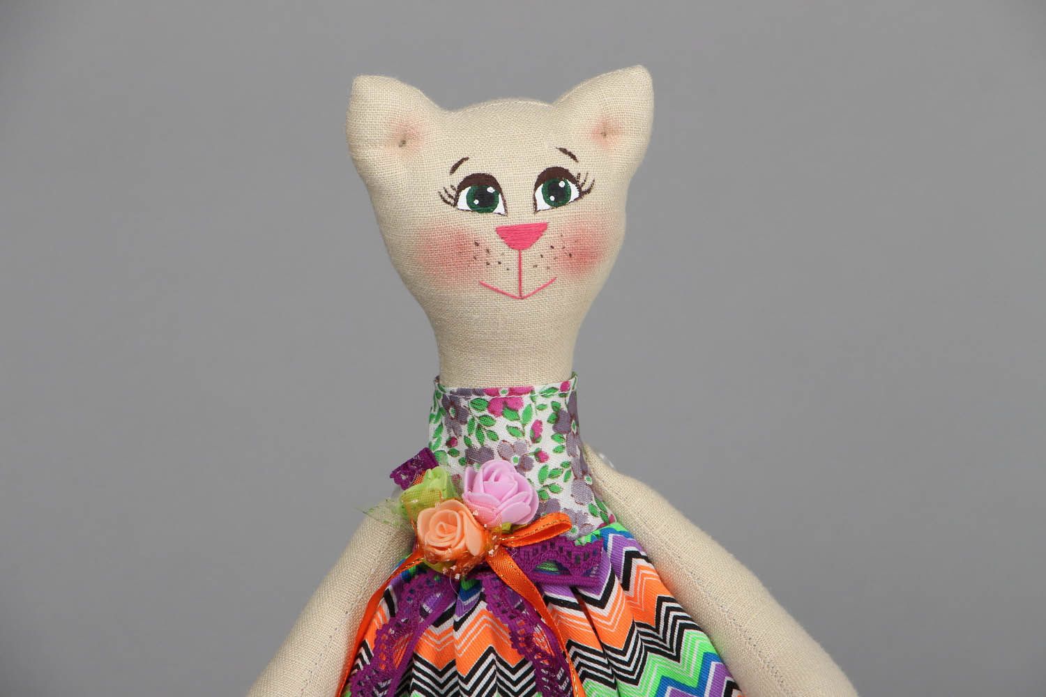Мягкая игрушка Кошка в сарафане фото 2