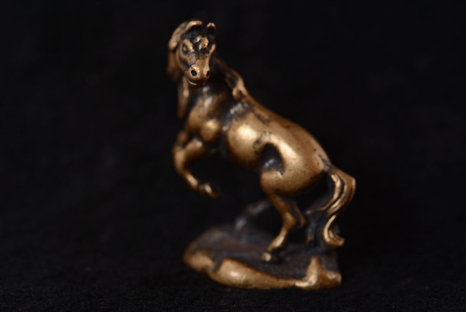 Bronze horse figurine photo 5
