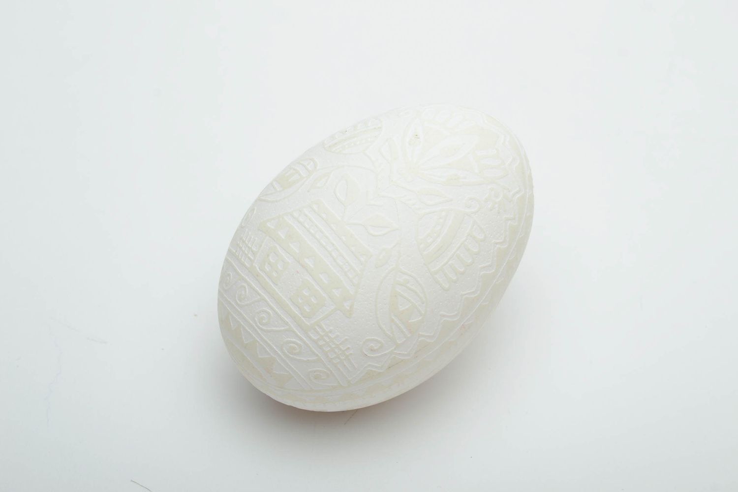 Designer Easter egg etched with vinegar photo 3