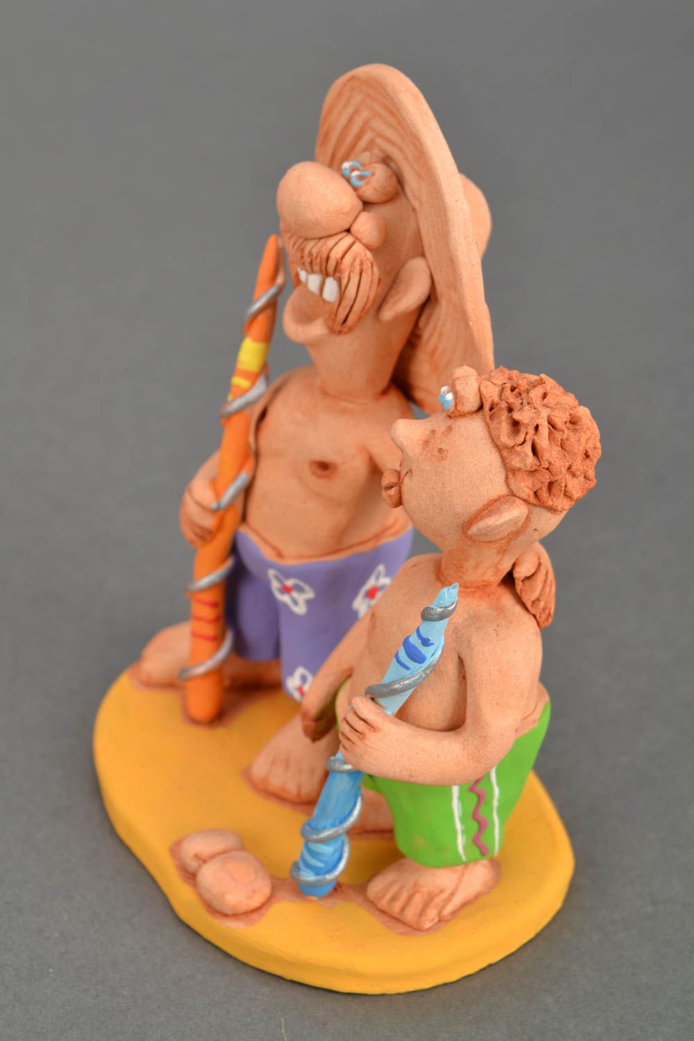 Handmade Figurine aus Ton foto 3