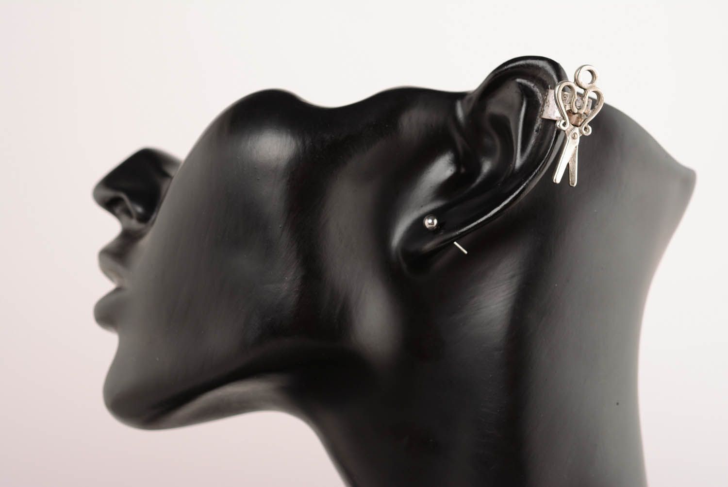 Boucles d'oreilles cuff originales faites main accessoire design pour femme photo 1