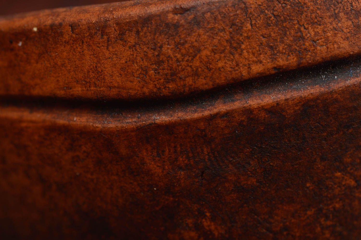 Kleine schöne braune handgemachte Schale aus Ton Töpferarbeit Streifen foto 5