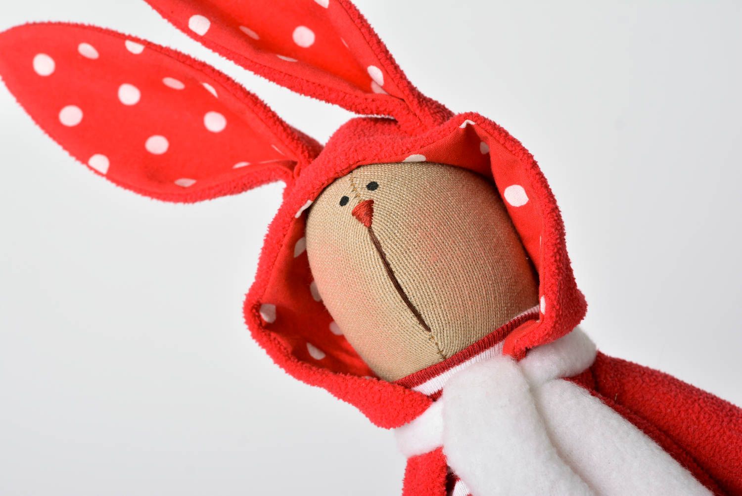 Juguete artesanal decoración para interior muñeco de peluche  conejo vestido foto 3