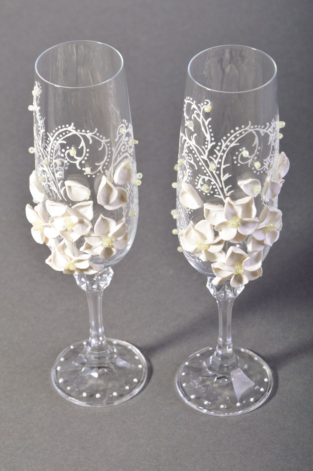 Set of handmade wedding glasses of white color with painting and molded flowers 2 items photo 5