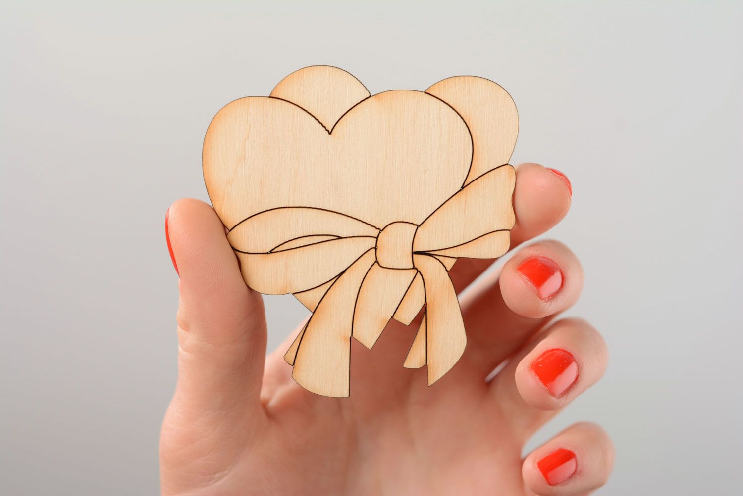 Motif en bois à décorer deux cœurs fait main photo 3