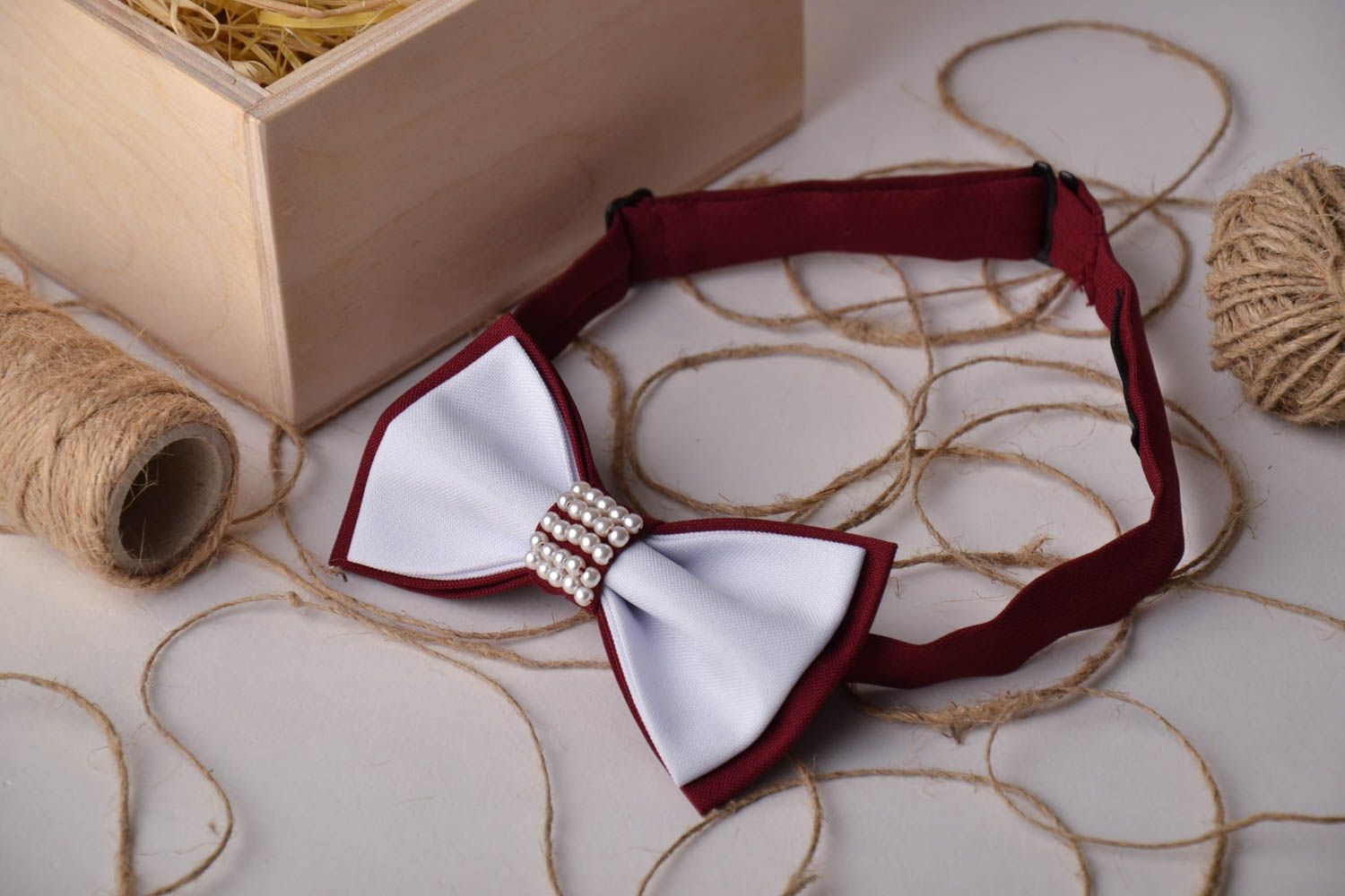 Габардиновый галстук-бабочка для женщины фото 1