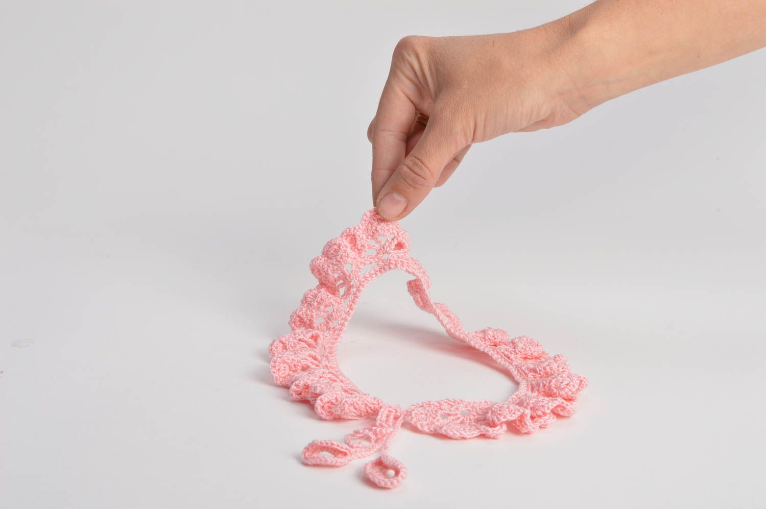 Col amovible tricoté fils de coton roses au crochet fait main pour robe fillette photo 5