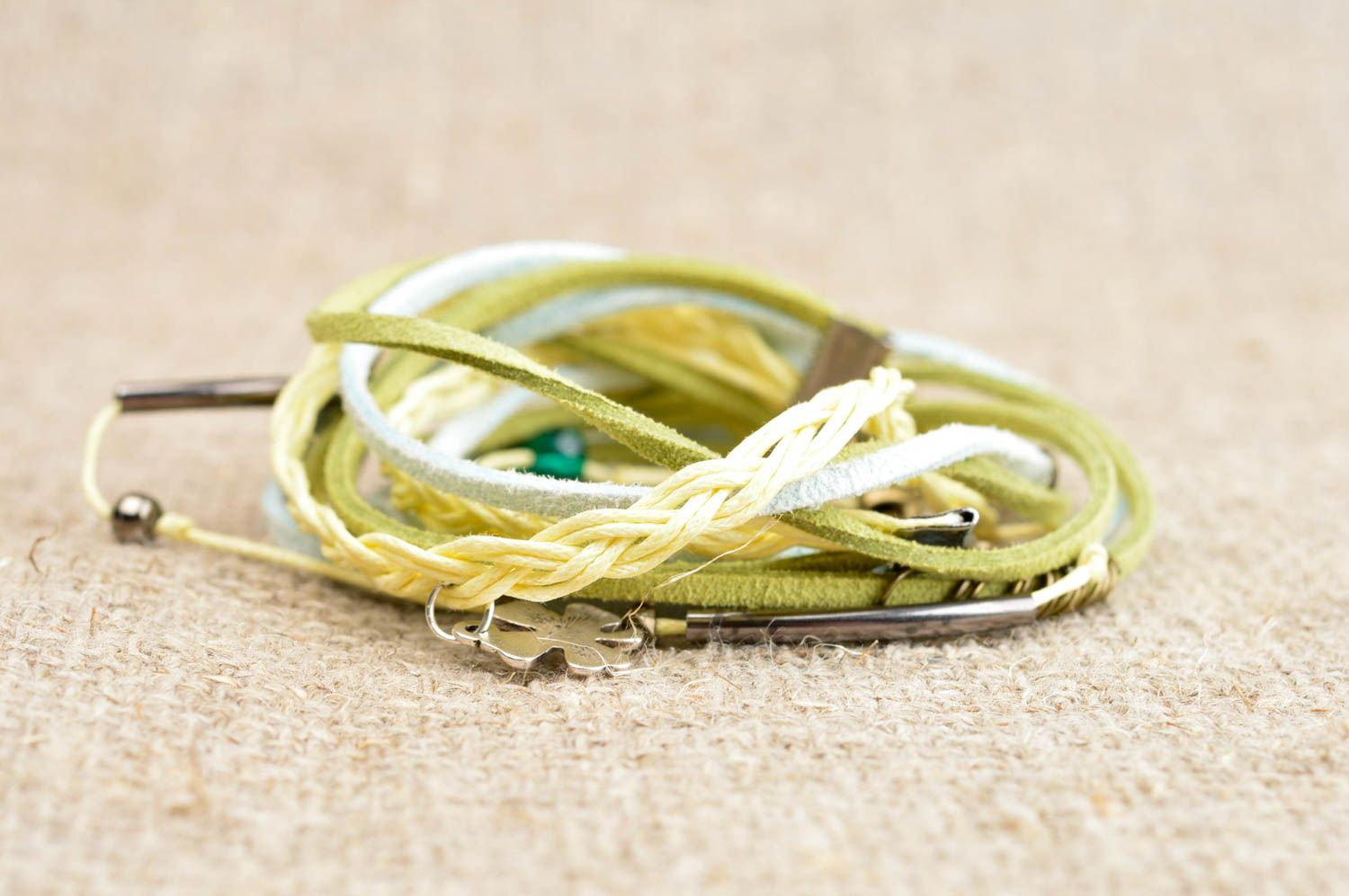 Браслет из замши ручной работы модный браслет из шнуров красивый браслет светлый фото 2