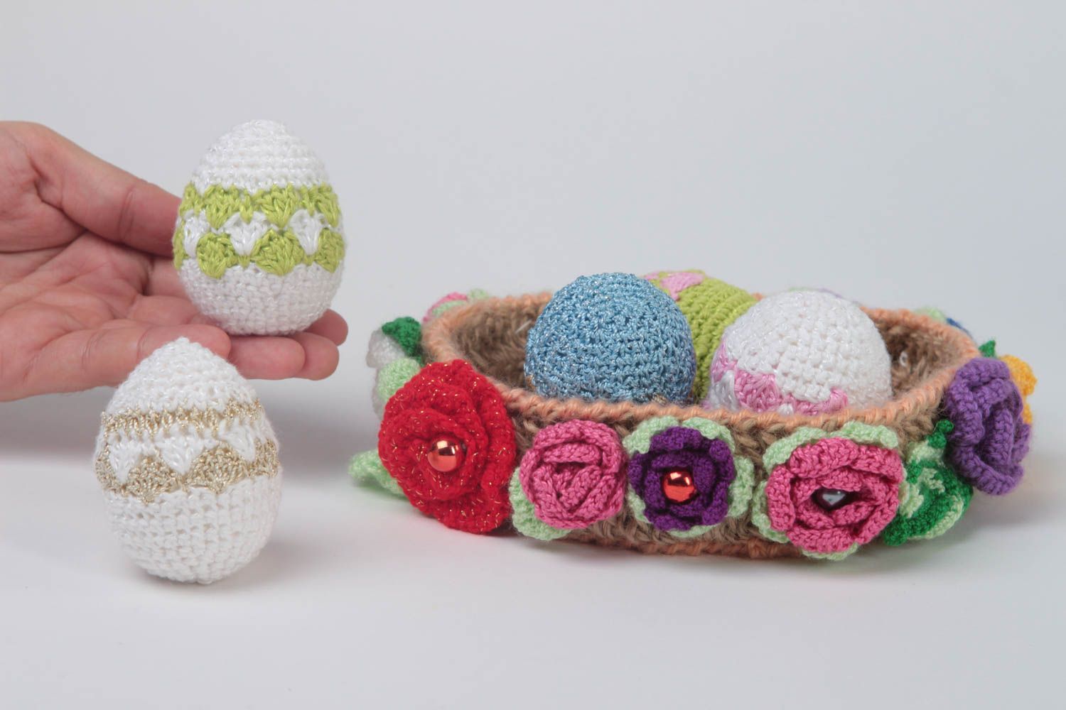 Handmade cute Easter eggs decoration for Easter home decor ideas egg in basket photo 5