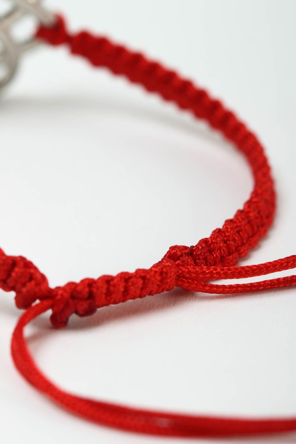 Handmade rotes Armband Geschenk für Frauen Dünnes Armband exklusiver Schmuck foto 4