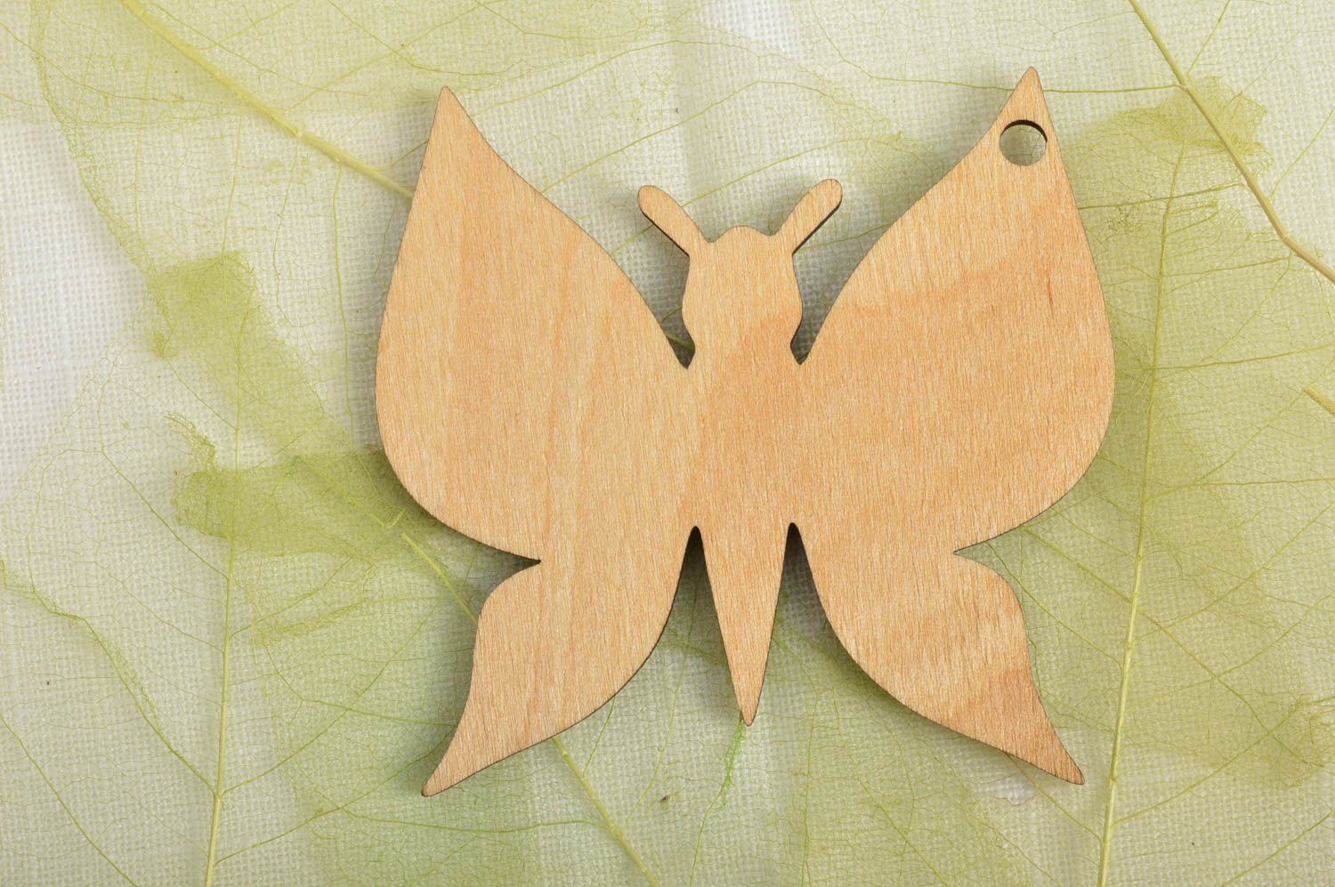 Pieza en blanco para creatividad de madera artesanal con forma de mariposa foto 1