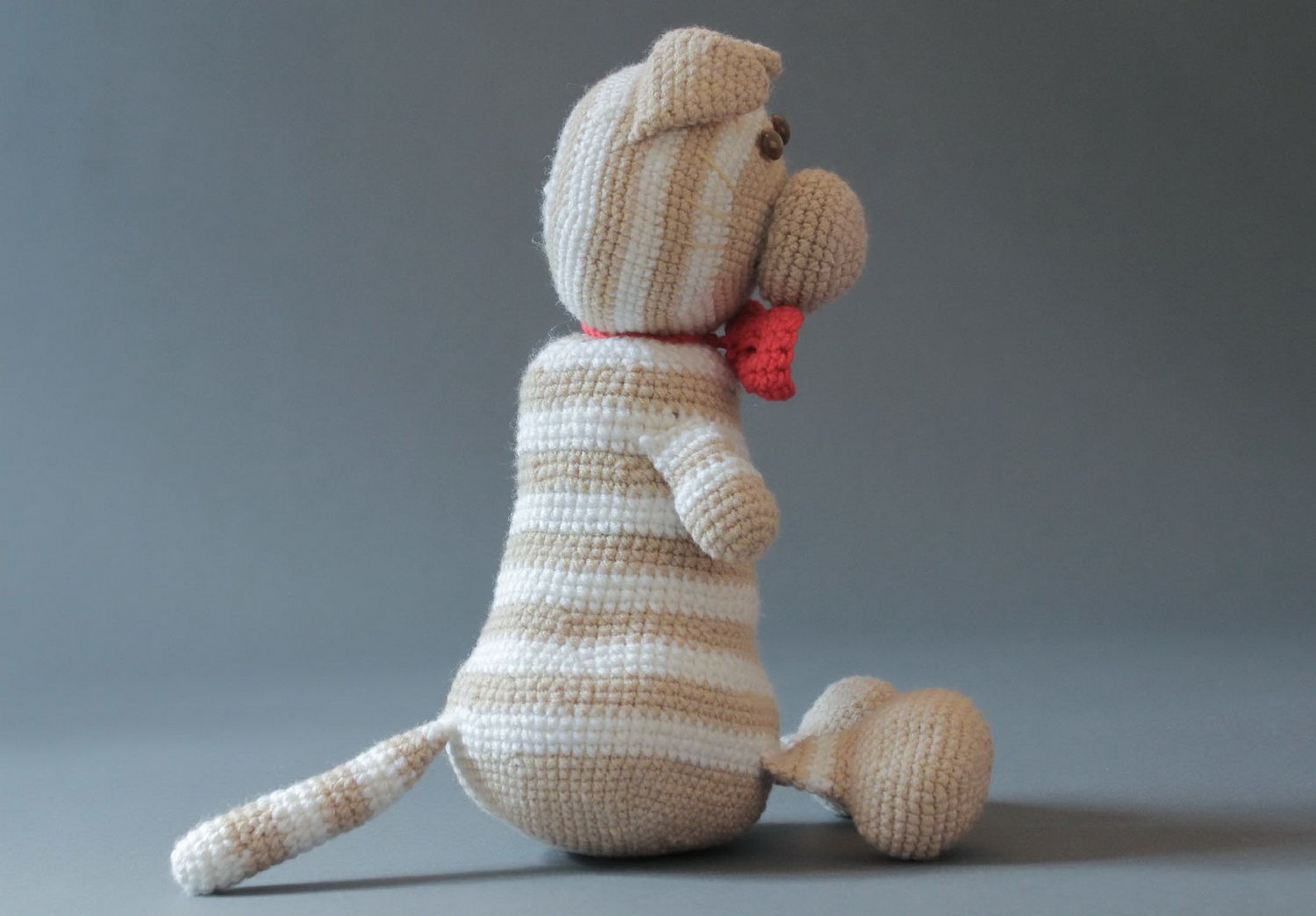 Gatto a maglia fatto a mano pupazzo morbido da bambini giocattolo a uncinetto
 foto 2