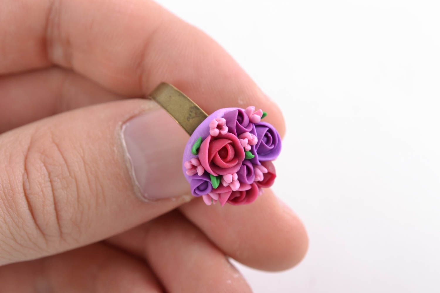 Кольцо цветок из полимерной глины красивое  фото 2