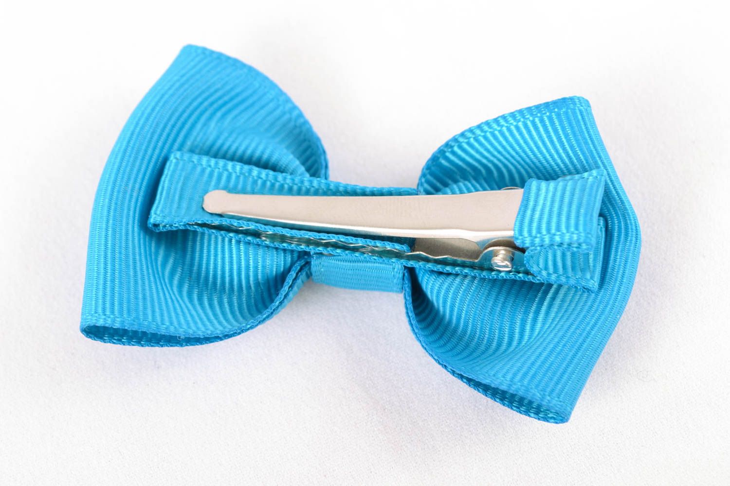Blue bow hair clip photo 3