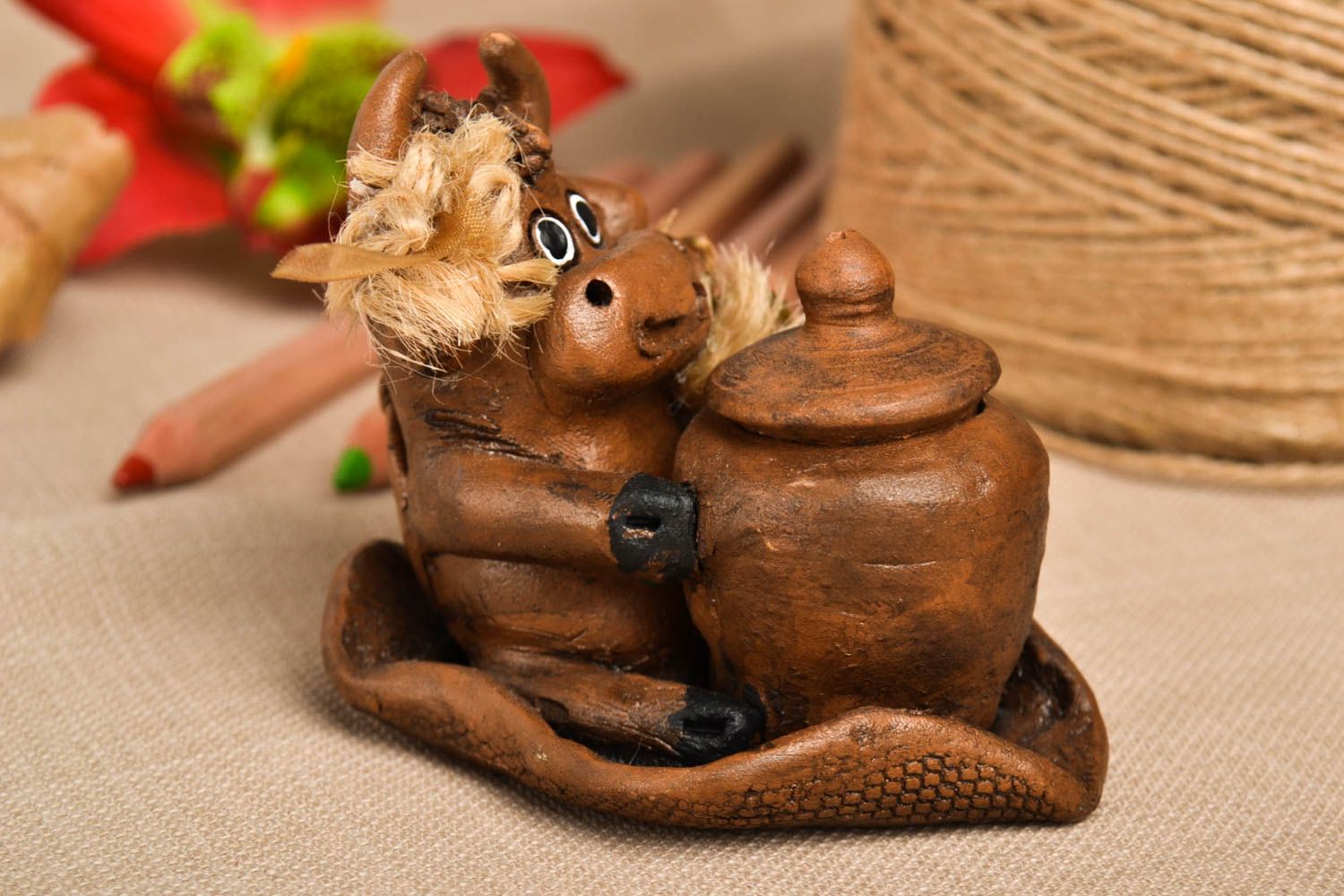 Figurina fatta a mano statuina in ceramica souvenir animaletto in terracotta foto 1