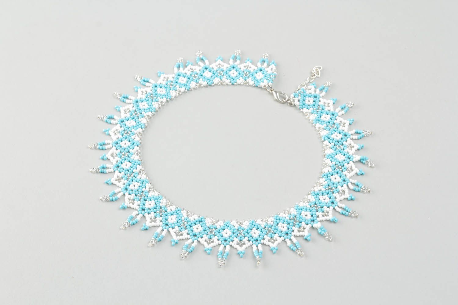 Light blue beaded necklace photo 3